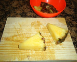 Foto del paso 1 de la receta: Piña natural con jalea de lima de (Gastrobotánica)