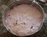 Foto del paso 2 de la receta: Tarta rellena de helado de frutilla