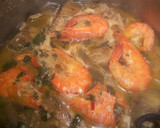 Foto del paso 3 de la receta: Alcachofas con gambas