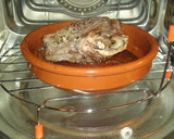 Foto del paso 2 de la receta: Galtes de porc asadas con brocolí y esparragos