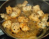 Foto del paso 3 de la receta: Tacos de pollo con reducción de jalea de lima