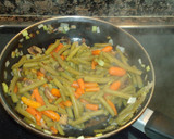 Foto del paso 4 de la receta: Judias estofadas con zanahorias y champiñones