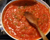 Foto del paso 2 de la receta: Sopa de tomate con marisco y arroz