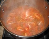 Foto del paso 3 de la receta: Sopa de tomate con marisco y arroz