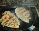 Foto del paso 3 de la receta: Chuletas de cordero con frutas caramelizadas