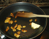 Foto del paso 2 de la receta: Brócoli con nueces y queso