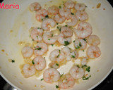 Foto del paso 2 de la receta: Potaje de garbanzos con espinacas y marisco