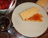 Foto del paso 2 de la receta: Emparedados de bizcocho y fresas