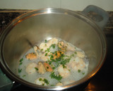Foto del paso 3 de la receta: Langostinos y mejillones a la crema