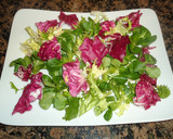 Foto del paso 1 de la receta: Ensalada gourmet con frutas y miel