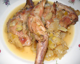 Foto del paso 5 de la receta: Conejo asado con puerros y sidra