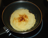 Foto del paso 3 de la receta: Crêpes con frutas en almíbar