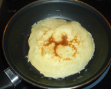 Foto del paso 2 de la receta: Crêpes con queso brie y jamón serrano