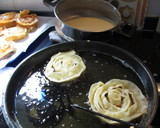 Foto del paso 2 de la receta: Flores de Carnaval
