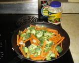 Foto del paso 2 de la receta: Pechugas de pollo con verduras