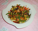 Foto del paso 4 de la receta: Salteado de verduras con jamón y pavo