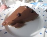 Foto del paso 7 de la receta: Cuajada de chocolate y conguitos