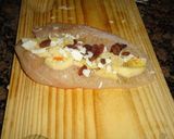 Foto del paso 1 de la receta: Pechuga de pollo rellena y puré de manzana