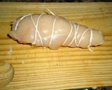 Foto del paso 2 de la receta: Pechuga de pollo rellena y puré de manzana
