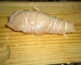 Foto del paso 2 de la receta: Pechuga de pollo rellena y puré de manzana