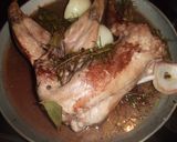 Foto del paso 3 de la receta: Conejo de monte asado con salsa de vino