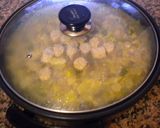 Foto del paso 1 de la receta: Patatas con huevos y salchichas
