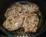 Foto del paso 3 de la receta: Pollo asado al vino tinto