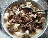 Foto del paso 3 de la receta: Helado de dulce de leche con brownie