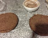 Foto del paso 3 de la receta: Tarta kit kat con bizcocho de chocolate 