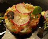 Foto del paso 5 de la receta: Ensalada de salmón con salsa cesar 