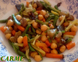 Foto del paso 4 de la receta: Salteado de verduras con garbanzos