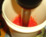 Foto del paso 2 de la receta: Licuado de fresones a la vainilla