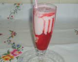 Foto del paso 3 de la receta: Licuado de fresones a la vainilla