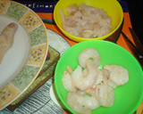 Foto del paso 2 de la receta: Calamares rellenos de rape y langostinos