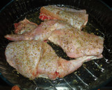 Foto del paso 1 de la receta: Conejo asado con setas al cava