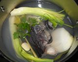 Foto del paso 5 de la receta: Sopa de pescado con curry y jengibre
