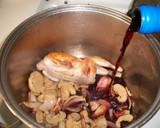 Foto del paso 2 de la receta: Codornices con cebolla dulce y champiñones