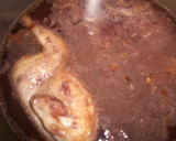 Foto del paso 3 de la receta: Codornices con cebolla dulce y champiñones