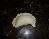 Foto del paso 5 de la receta: Mini empanadas de choclo