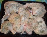 Foto del paso 1 de la receta: Pollo al caramelo y batatas al horno