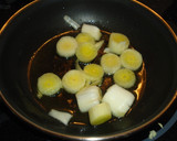 Foto del paso 2 de la receta: Tortilla de col y puerro