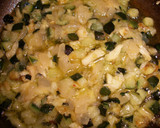 Foto del paso 3 de la receta: Revuelto de calabacín con bacalao