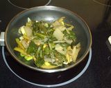 Foto del paso 1 de la receta: Crema de acelgas y judias verdes