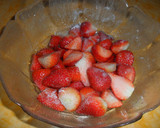 Foto del paso 1 de la receta: Frutillas con crema chantilly