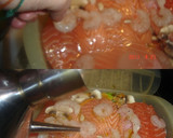 Foto del paso 3 de la receta: Papillote de salmón con langostinos