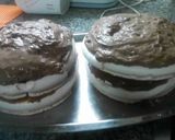 Foto del paso 2 de la receta: Torre de merengues con frutos del bosque