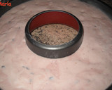 Foto del paso 5 de la receta: Bizcocho de fresas y queso fresco