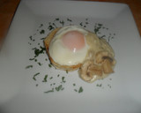 Foto del paso 7 de la receta: Tostadas con huevos fritos y salsa bechamel de setas