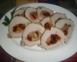 Foto del paso 6 de la receta: Lomo de cerdo relleno de jamón, tomatitos secos y champiñones