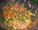 Foto del paso 7 de la receta: Tortilla soufflé con ensalada de colores